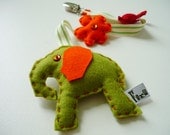Pram toy ELEFANT with rattle/decorate the nursery