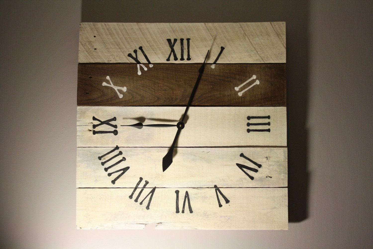 Large Wall Clock, Reclaimed Pallet Wood CUSTOM.  Choose Paint or Stain.  Repurposed Wood.