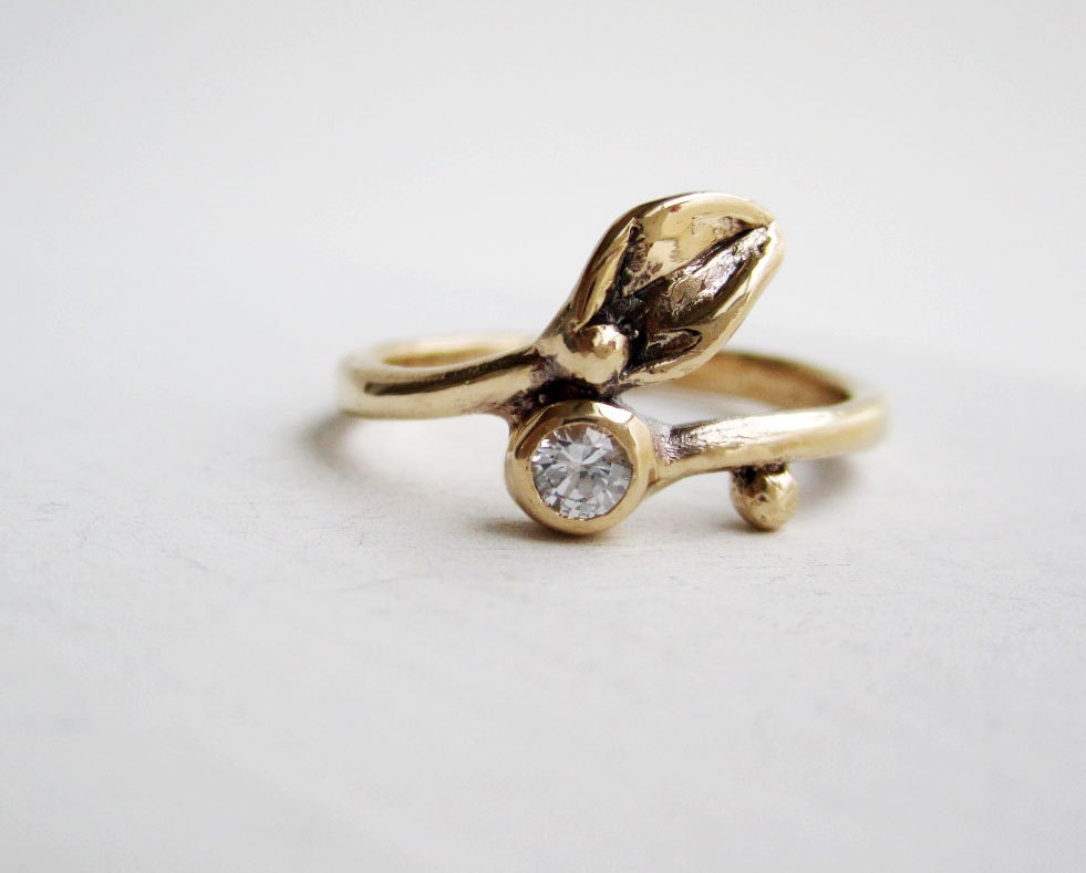 14K Yellow Gold, White Sapphire Small Leaf Ring