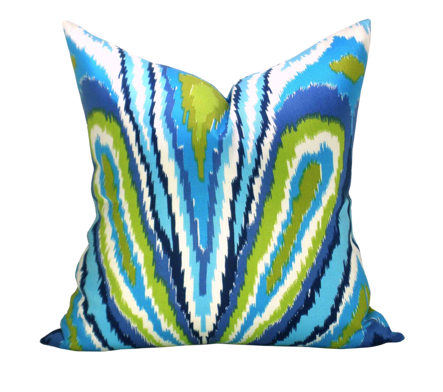 OUTDOOR - Trina Turk Peacock Print in Pool - 20 x 20
