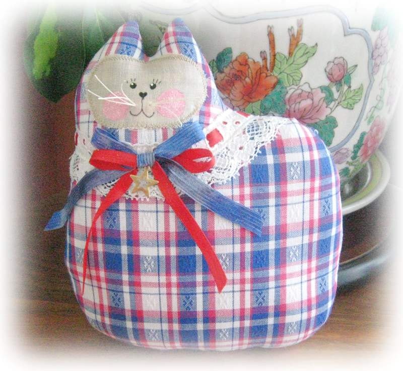 Cat Pillow Doll Cloth Doll 7 in. Cat, PATRIOTIC PLAID, Primitive Soft Sculpture Handmade CharlotteStyle Decorative Folk Art