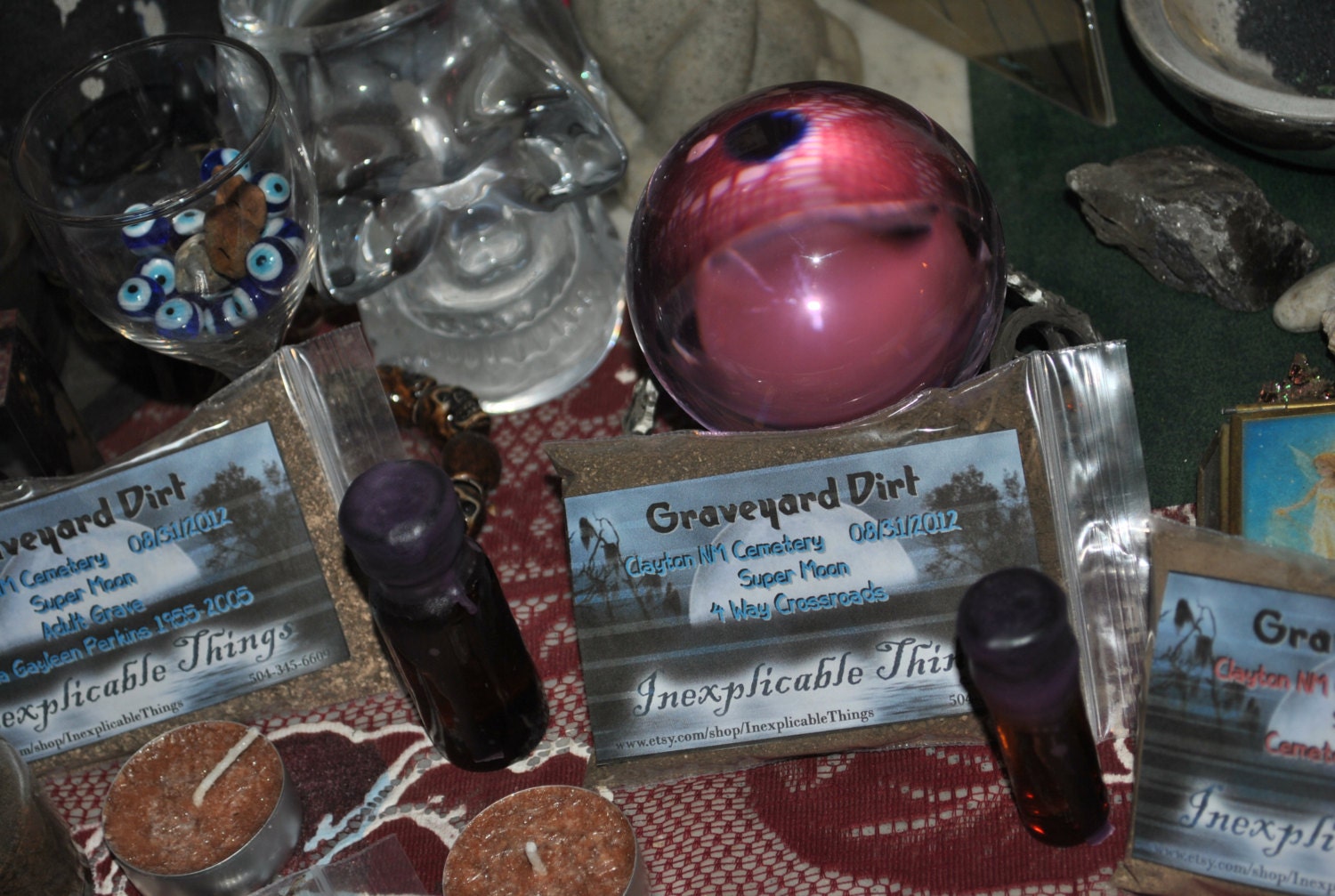 Graveyard / Cemetery CrossRoads Dirt - Dragon's Blood Candle - Hoodoo, Witchcraft, Voodoo, Powerful Purposes