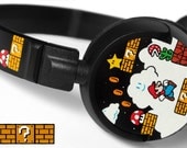 Super Mario Headphones earphones hand painted - Yoshi - Piranha Plant - Question block - 1UP Mushroom