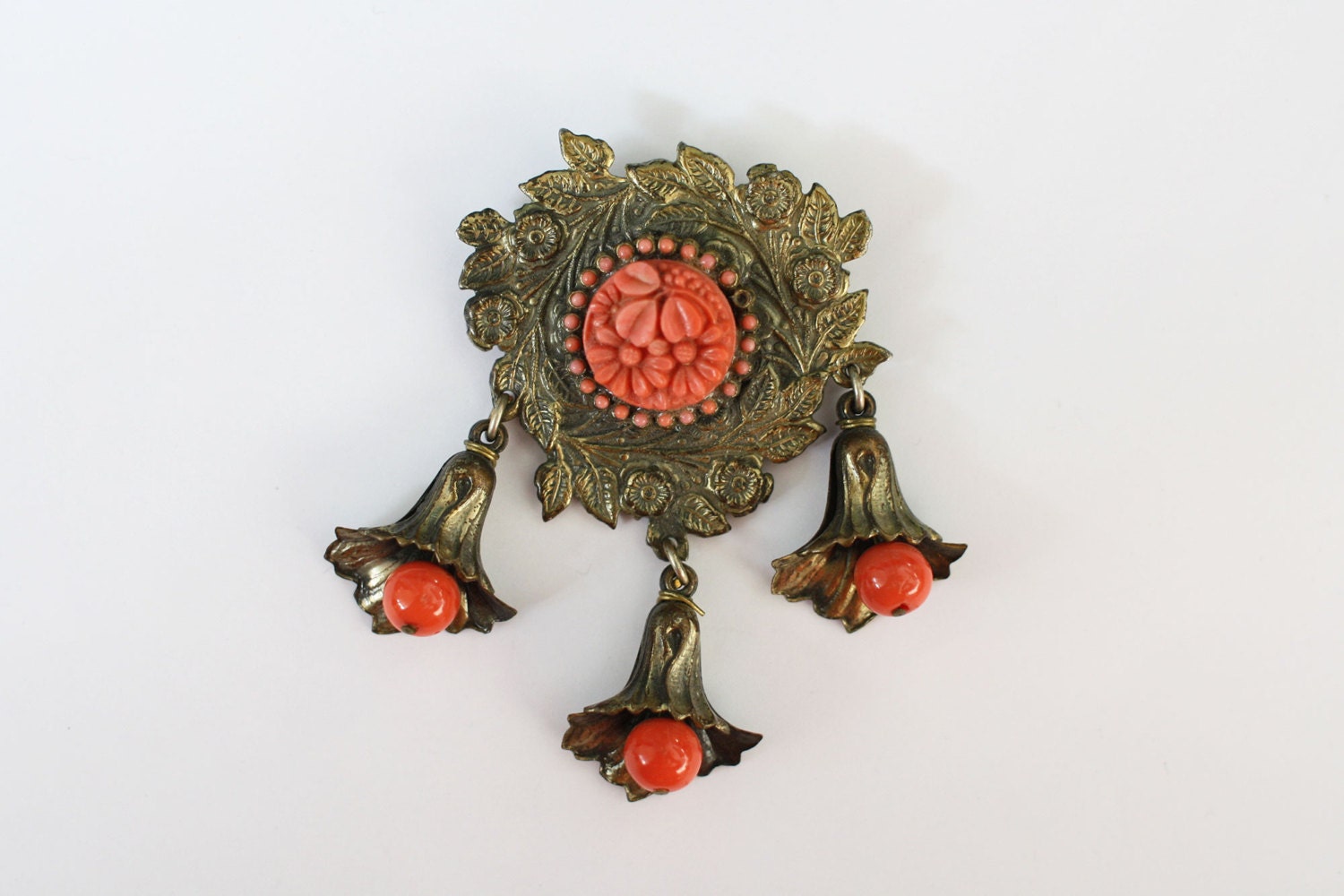 art deco brooch / Molded Glass and Beads / Brass Brooch