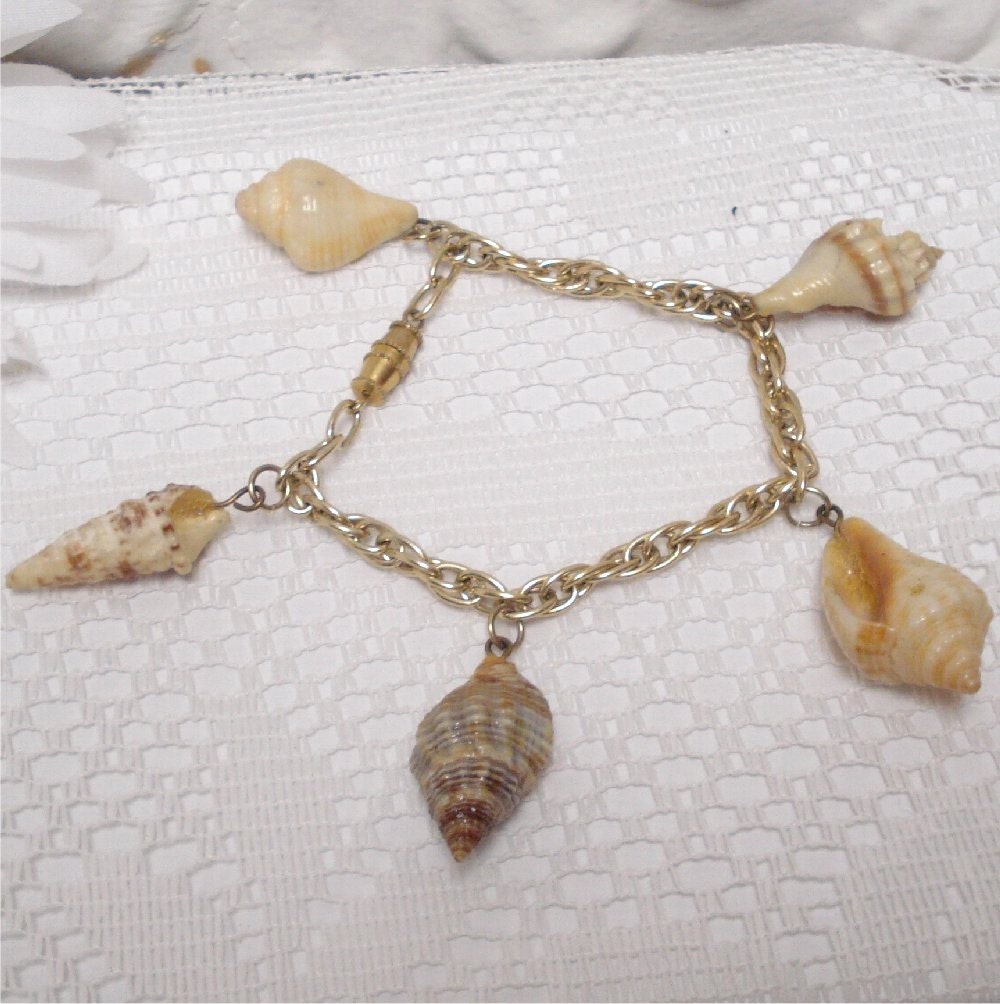 7" Real 5 Shell Charm Bracelet