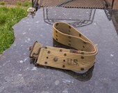 U S Army web belt ...///... 1942