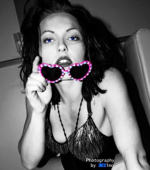 Lovely Heart Shaped Deco Sunglasses