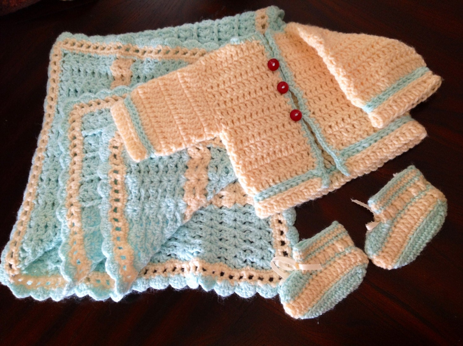 Handmade Baby Set (Blanket, sweater & booties), A great gift for a baby shower, new born, afghan, crib, stroller, baby, travel