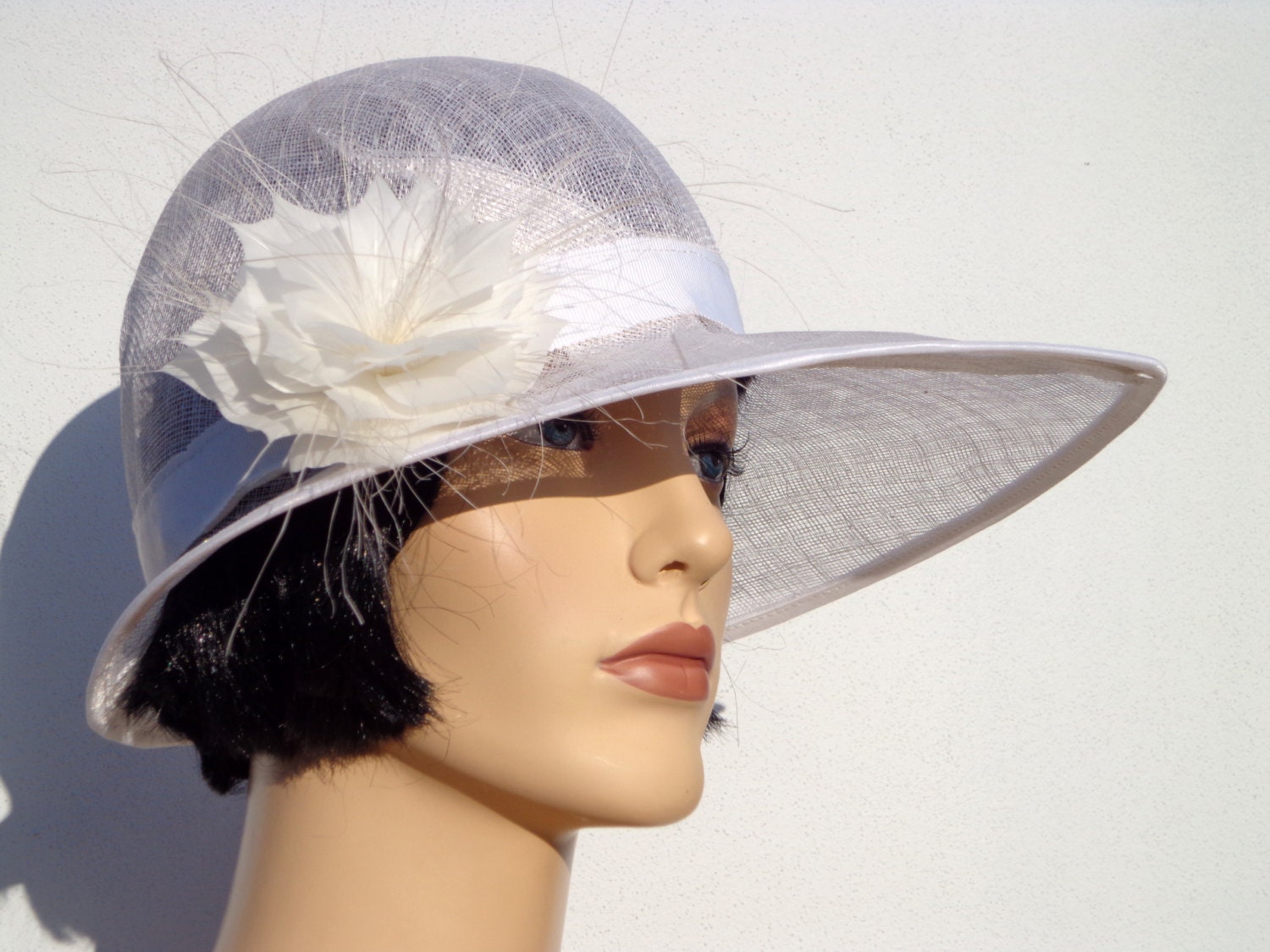 Retro hat all white sinamay cloche, wedding hat, summer hat, sun hat, 1920s inspired hat, art deco fashion, 20s accessory