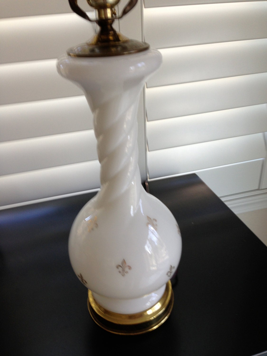 Milk glass swirled look and metal mix Mid Century hollywood regency Lamp New wiring