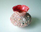 Vintage Florida Souvenir / 50s 60s Seashell Shell Vase / Pink Seashells / Kitschy Quirky Summer Beach Cottage Decor