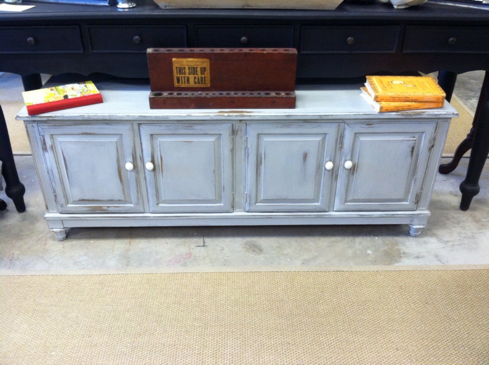 Blanket chest