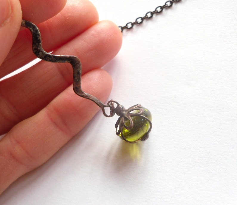 Copper wire jewelry green glass lenses necklace Olive