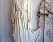 1970s Blouse Skirt Set Dress 2 Piece Handkerchief Hem Off White Vintage NOS Original Tags Peasant Hippie Boho Lace Wedding Dress B40