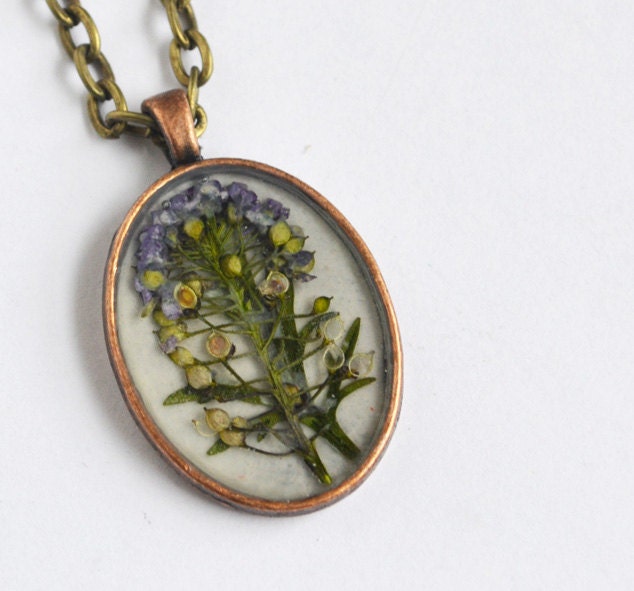 Pressed Flower Resin Jewelry, Real Flower in Resin Necklace, Purple Wild Flower Oval Pendant, Canadian Jewelry