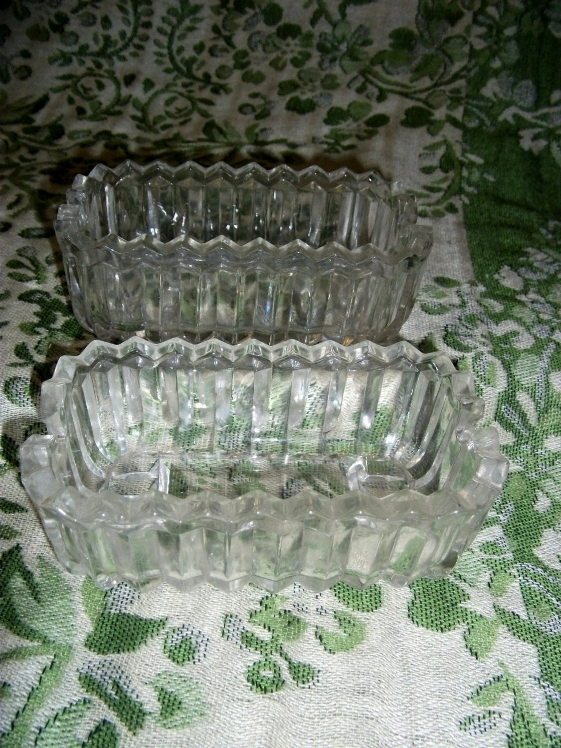 SAlE 20% Off Vintage Crystal Ashtrays AAC etched on bottom Now Only 4 USD