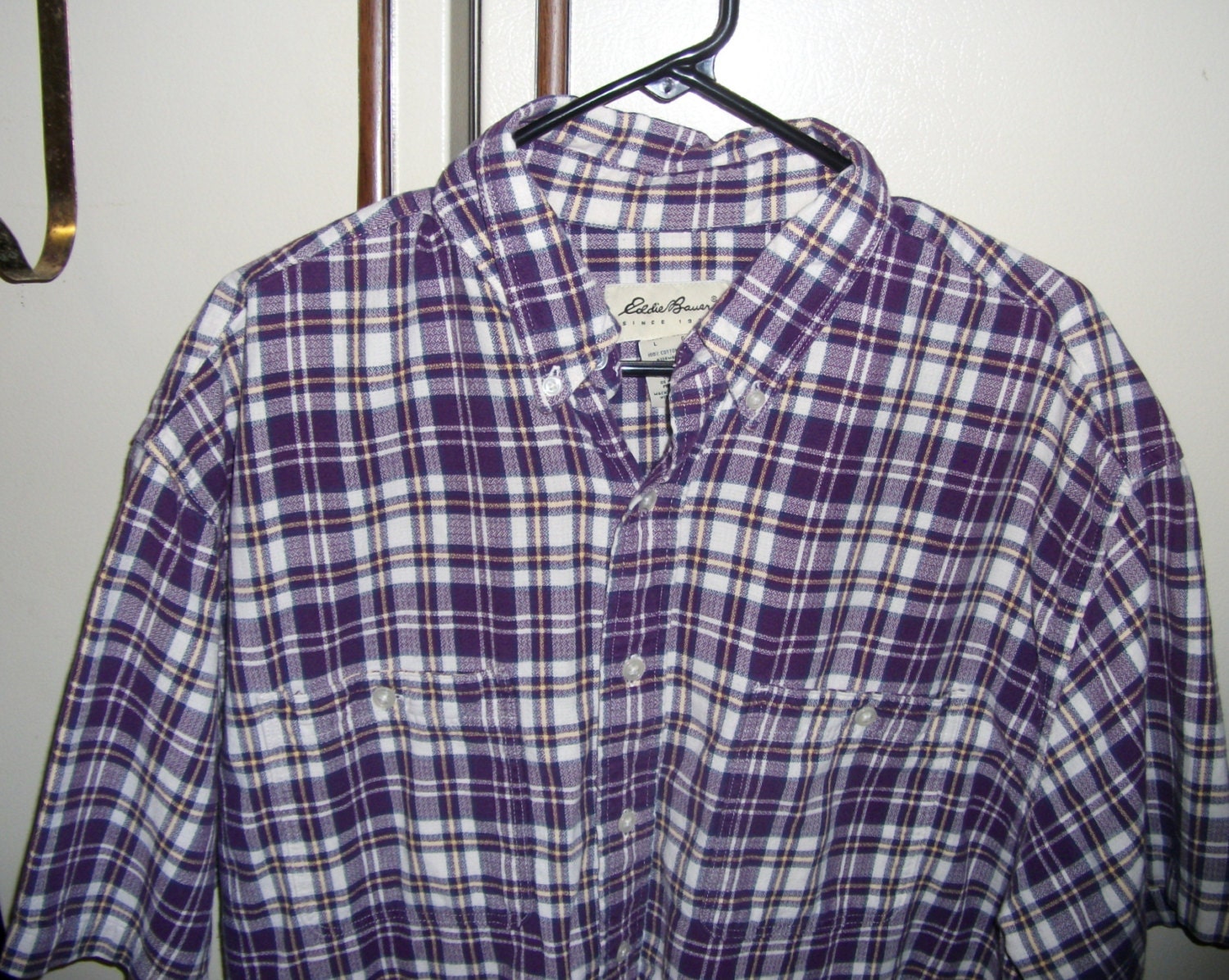 Vintage Men's Eddie Bauer Short Sleeve Shirt Large fits chests to 50" Only 10 USD
