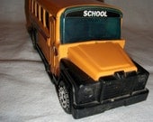 Vintage Buddy L Die Cast Metal School Bus Circa 1980 Only 5 USD