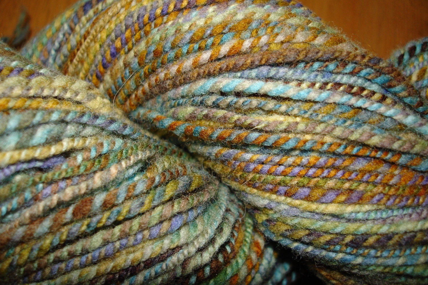 Hand Spun and Dyed "Baby Doll" wool, 330 yards, Worsted Weight - TommieJames