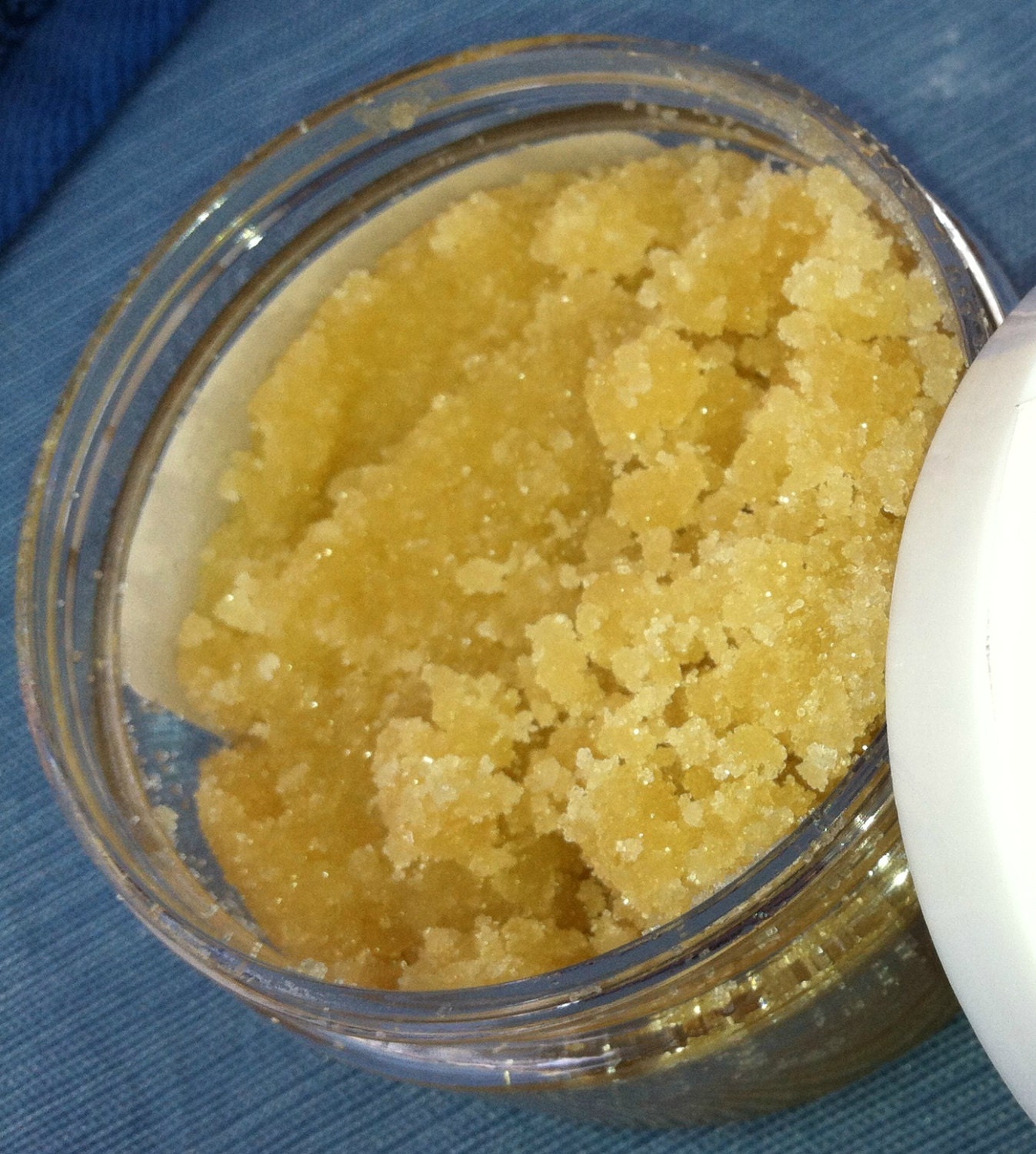Hunny: Dead Sea Salt Scrub