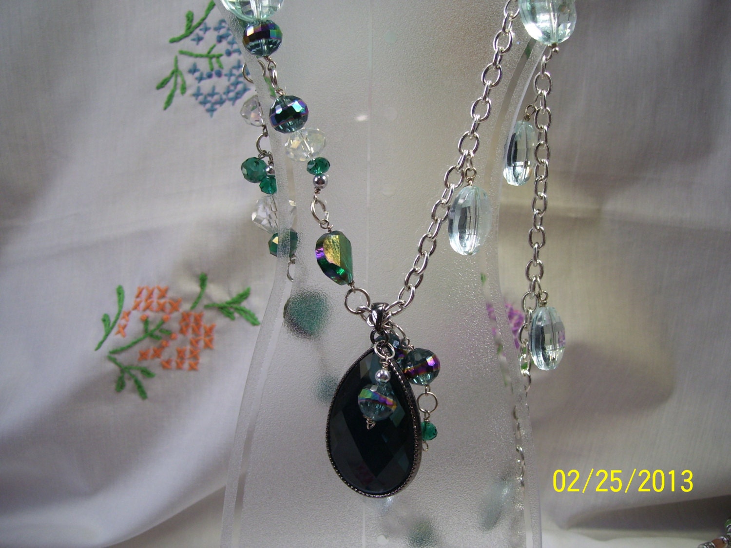 Beautiful Teal Green Long Silver Plated Necklace With a Pendant