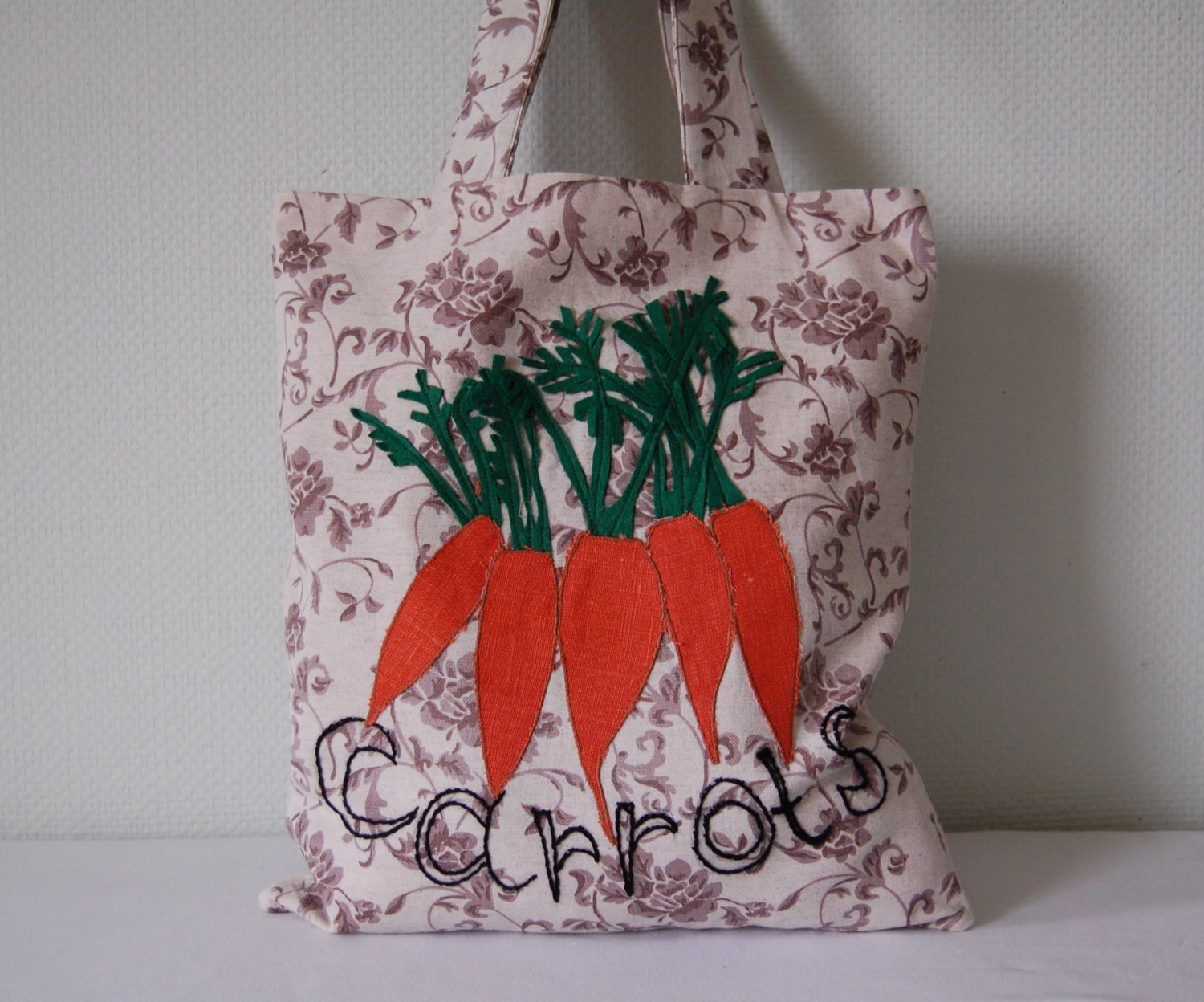 Linen tote bag. Farmers market bag. Fresh carrots. Farmers market. Applique tote bag. Shopping bag.