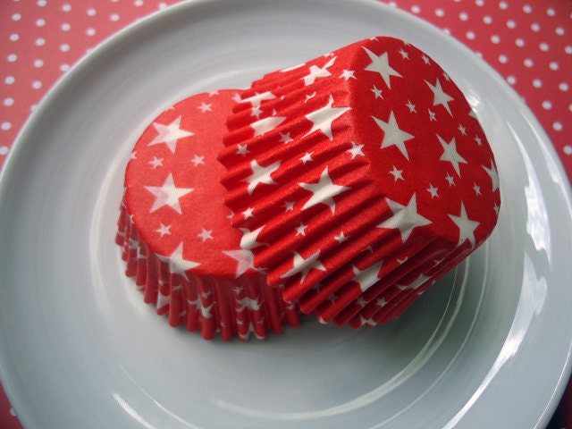 Cupcake Liners - July 4th Baking Cups - Red Stars (50)