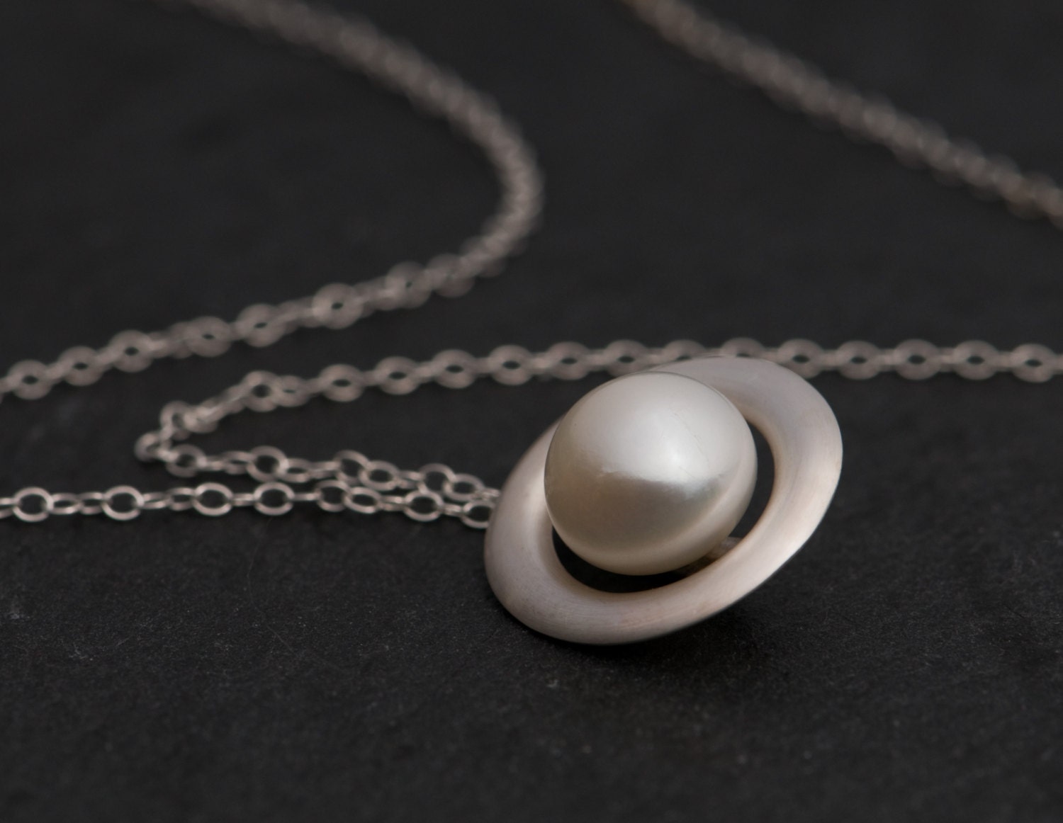 pearl pendant - White Pearl Halo Pendant - Freshwater Pearl and Sterling silver