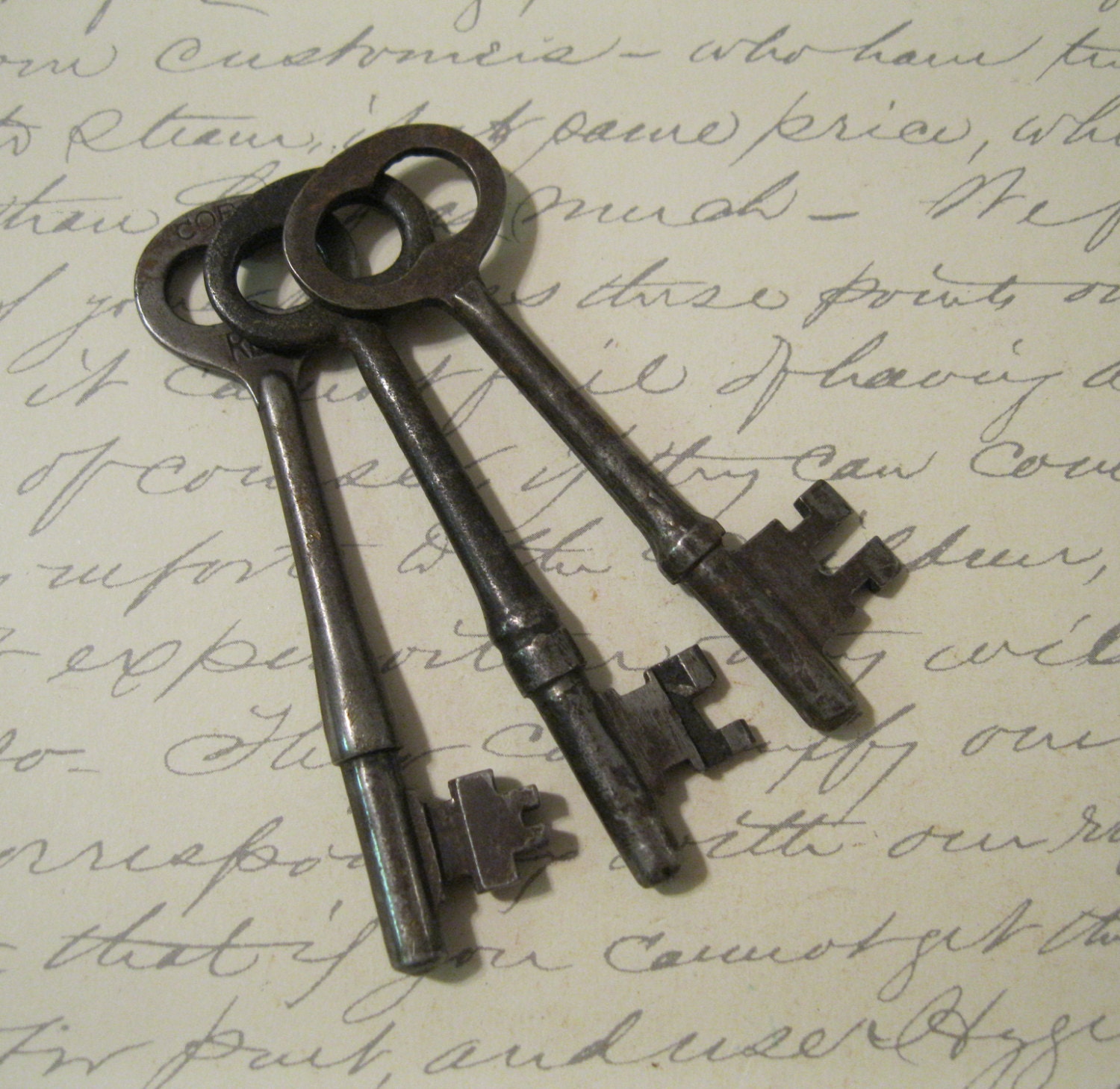 Antique Skeleton Keys - Keys to the Farmhouse