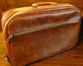 vintage luggage ...  Soft sided Small Leatherette VINTAGE Briefcase SUITCASE Travel fun ...