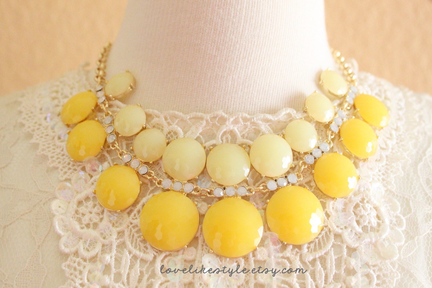 Yelow Stone, Pastel Yellow  Stone and Moonstone Gold Chain Necklace, Bridal Necklace, Bib Necklace, Bridesmaid Necklace - lovelikestyle