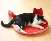 Cat bed - cat cave - cat house - eco-friendly handmade felted wool cat bed - red with natural white - made to order