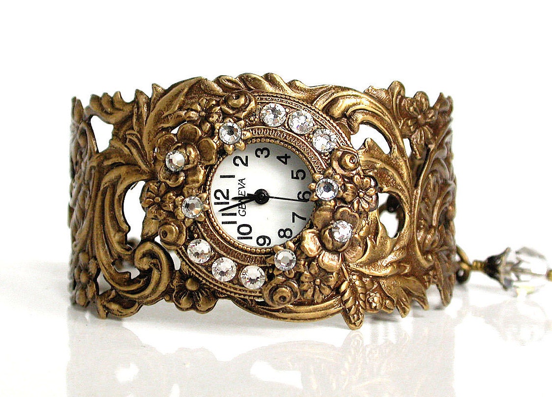 Brass Women Wrist Watch  - Vintage style - Victorian Gothic Steampunk  Watch - Victorian Gothic Jewelry