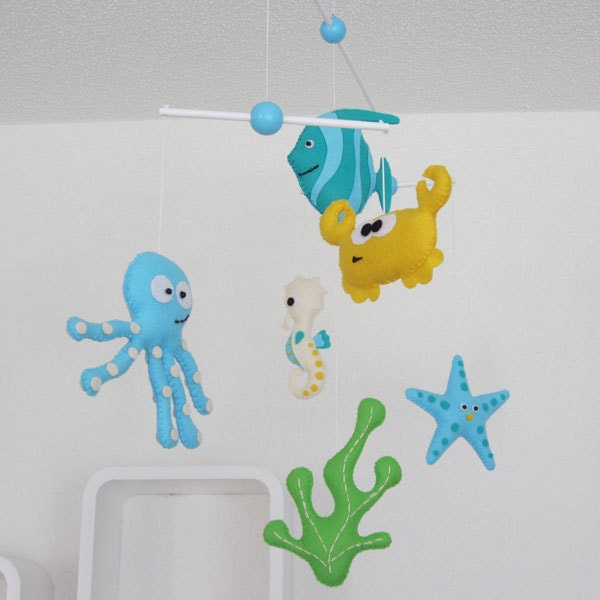 Ocean deco mobile - lovely sea animals - Choose your colors for an unique baby nursery mobile