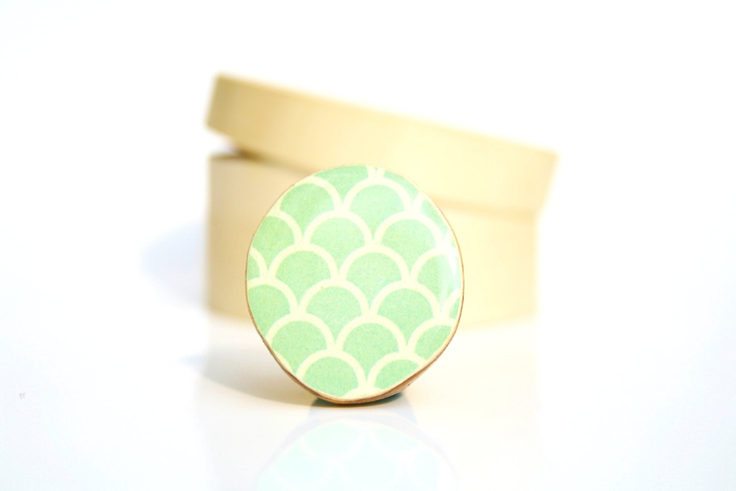 Mint Cocktail Ring Mint green scallop pattern Adjustable ring Summer jewelry eco friendly statement ring. Summer fashion Starlight Woods - starlightwoods