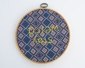 Embroidery Hoop Art - stay weird - 5 inch