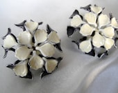 Vintage Black White Enamel Flower Earrings