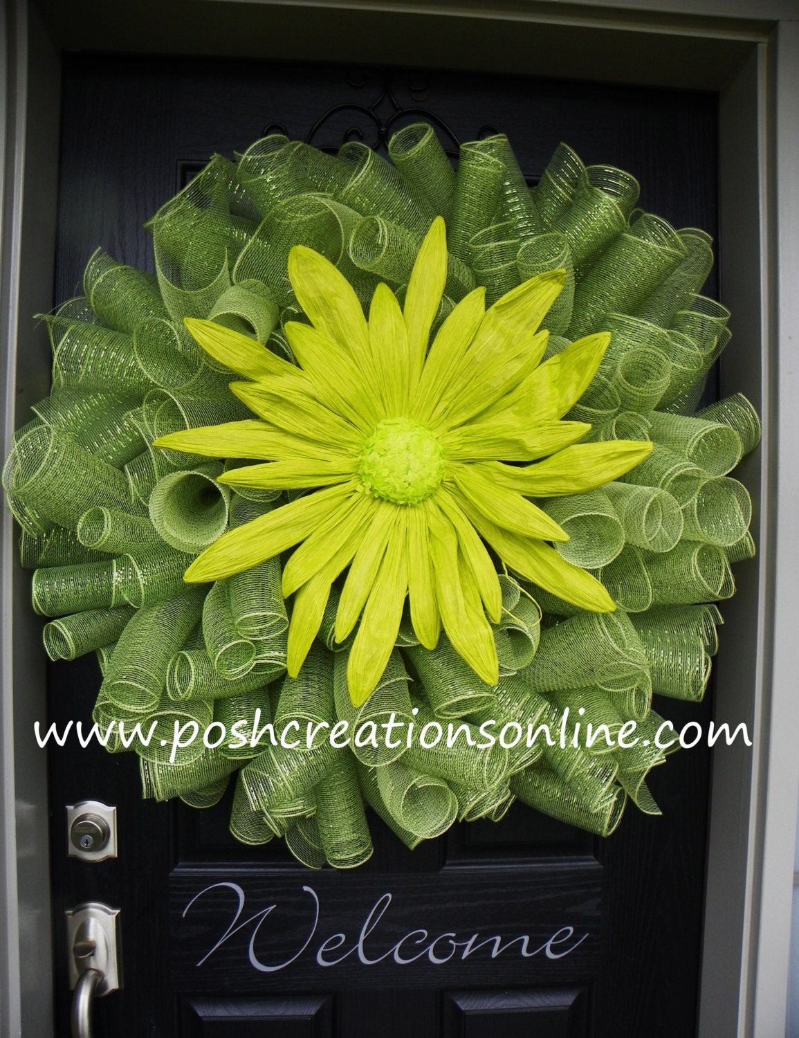 Spring Mesh Wreath, Mesh Wreath, Spring Green Wreath,  Deco Mesh Wreath,  Summer Wreath, Spiral Wreath, Spiral Mesh Wreath