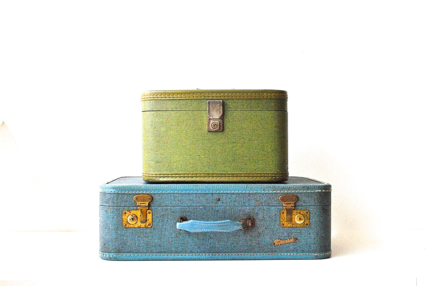 Green Vintage Train Case