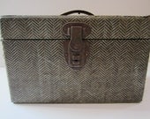 Vintage 1940's wooden storage box with Leather Handle in Herringbone pattern