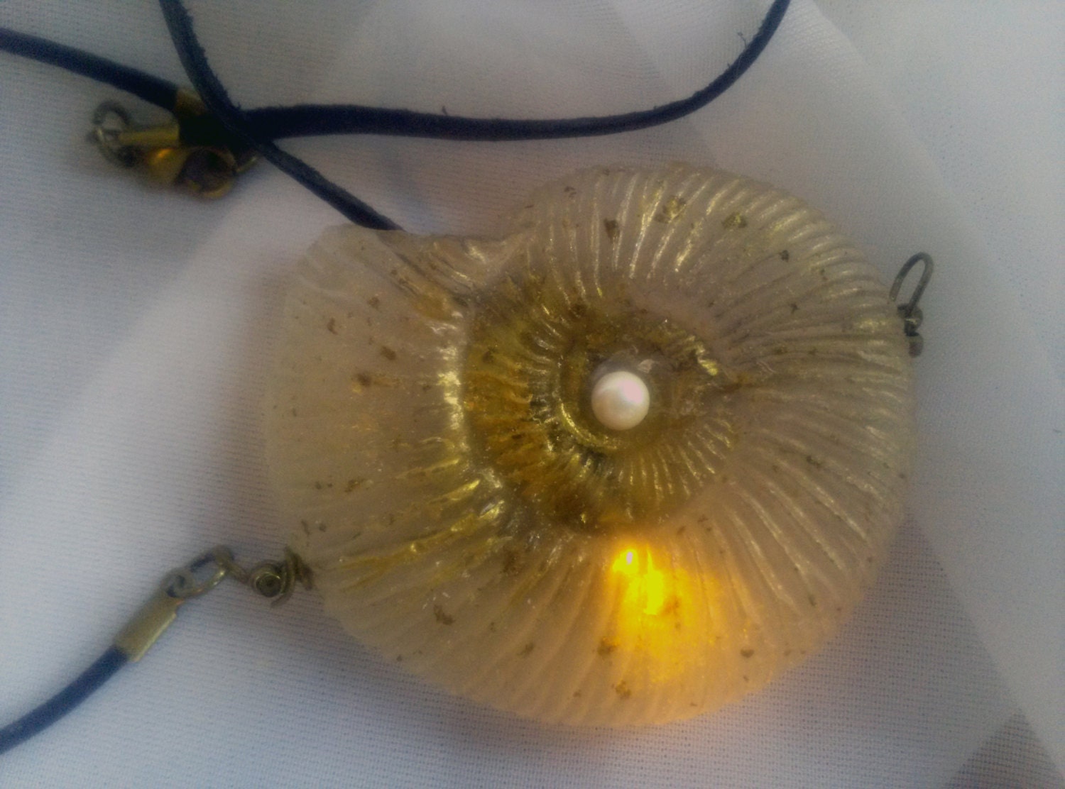 Unfortunate Souls:  Ursula the Sea Witch's Magical Glowing Necklace from Disney's The Little Mermaid (Clear)