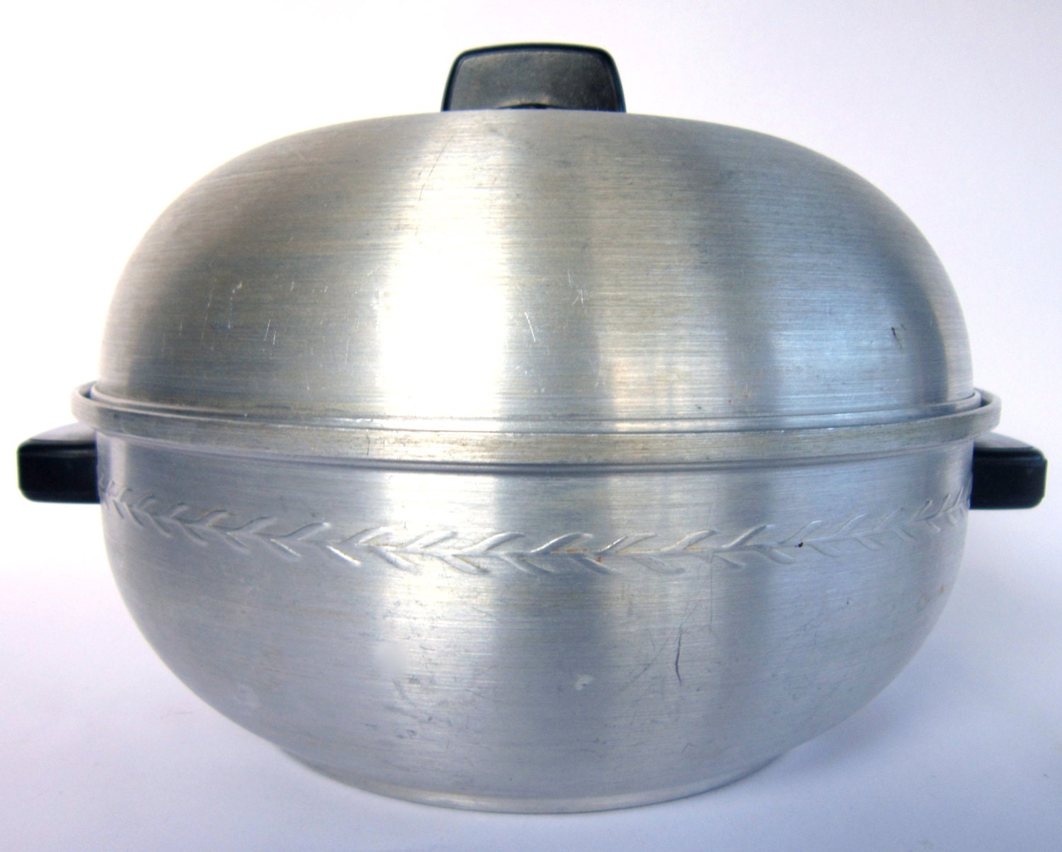 Vintage West Bend Aluminum Bun Warmer Mid Century Serving