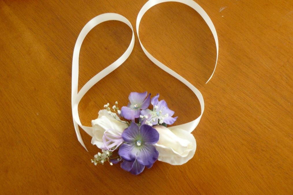 Wedding, Corsage, Purple wrist corsage, Prom Corsage, Ivory Cream rose Corsage, Mothers wrist corsage,