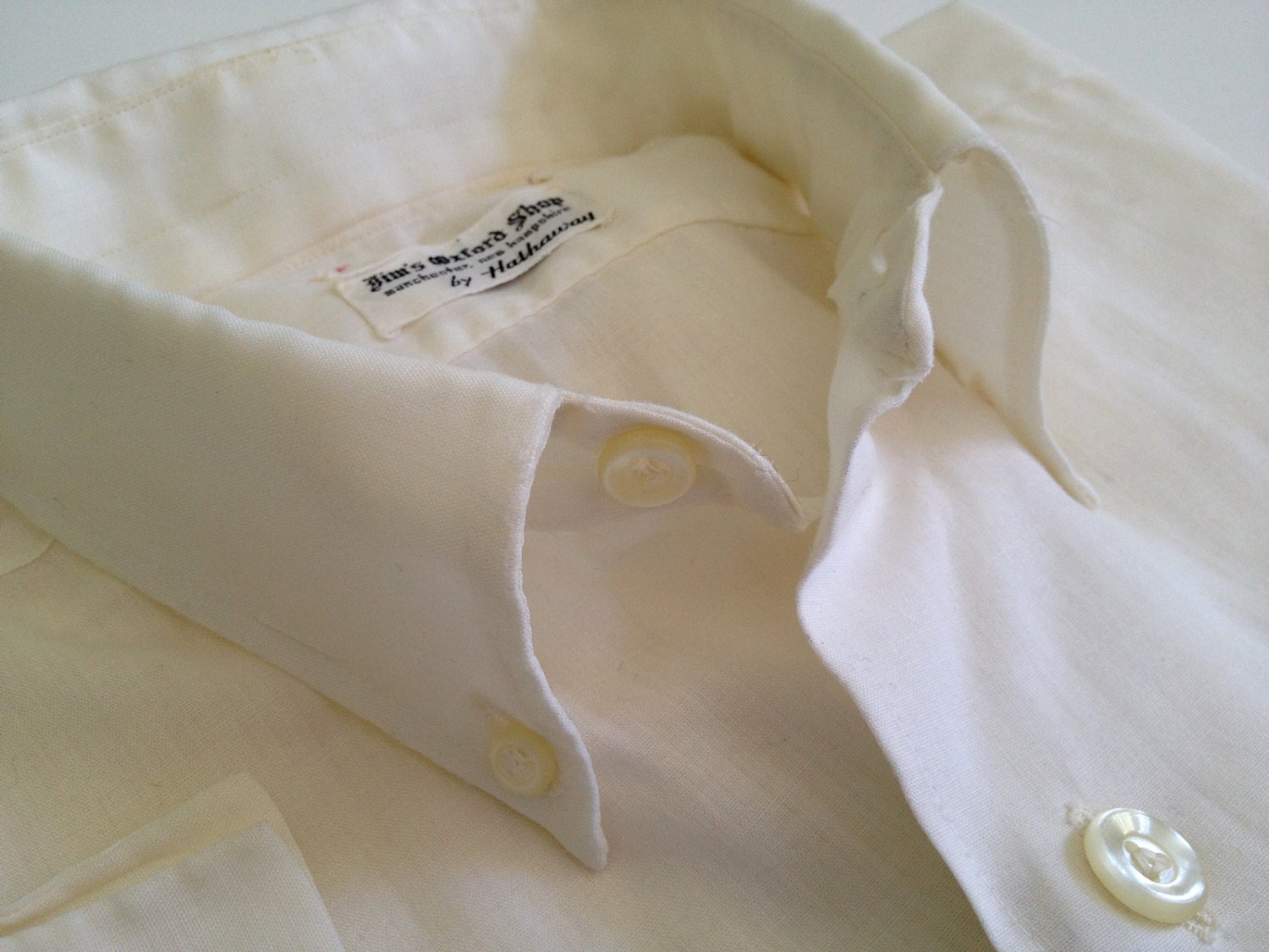 RESERVED Vintage Men's Mid-Century Hathaway Cotton Voile Half-Sleeve Button-Down Shirt -- 14.5 Small