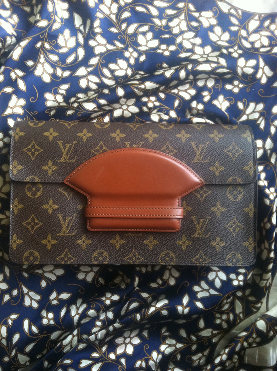 80s Vintage Louis Vuitton rare monogram clutch bag. One of the rarest LV vintages.