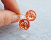 Mini Pressed Flower Earrings Real Flower Resin Ball Orange Daisy Orb Globe Pressed Flower Jewelry Crystal Clear Petite Dainty Gift for Her