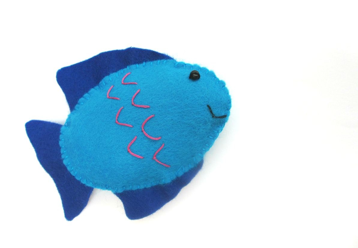 Felt Toy Plushie Hand sewing Pattern PDF. Complete instructions to make Bubbles the Fish. Instant download.
