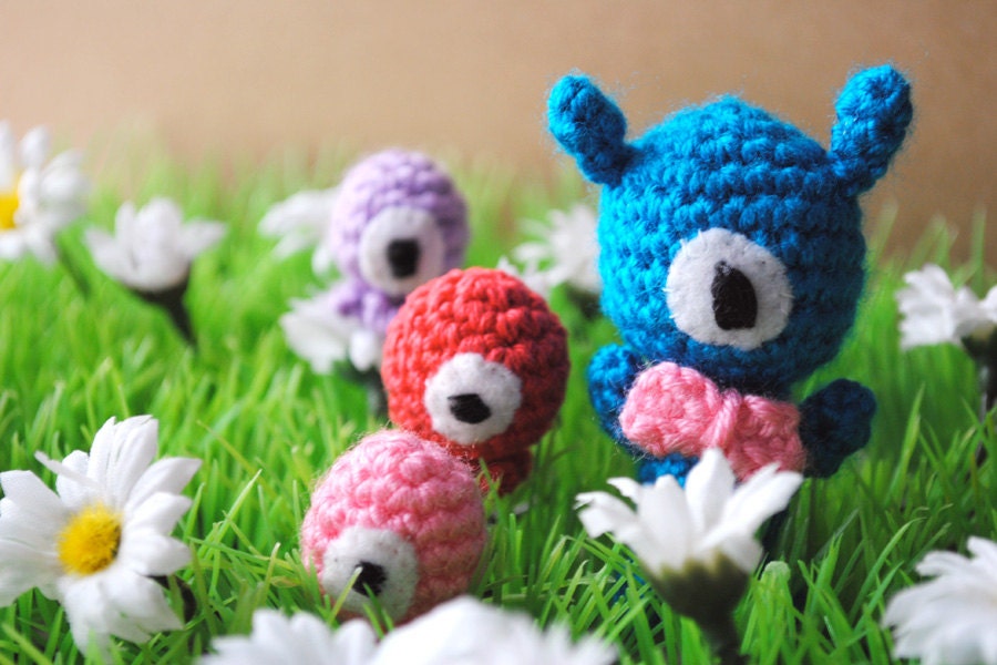 Amigurumi Aliens. Crocheted doll. Made to order.