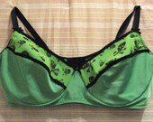 46 F Underwire Bra Acid Green With Black Skulls