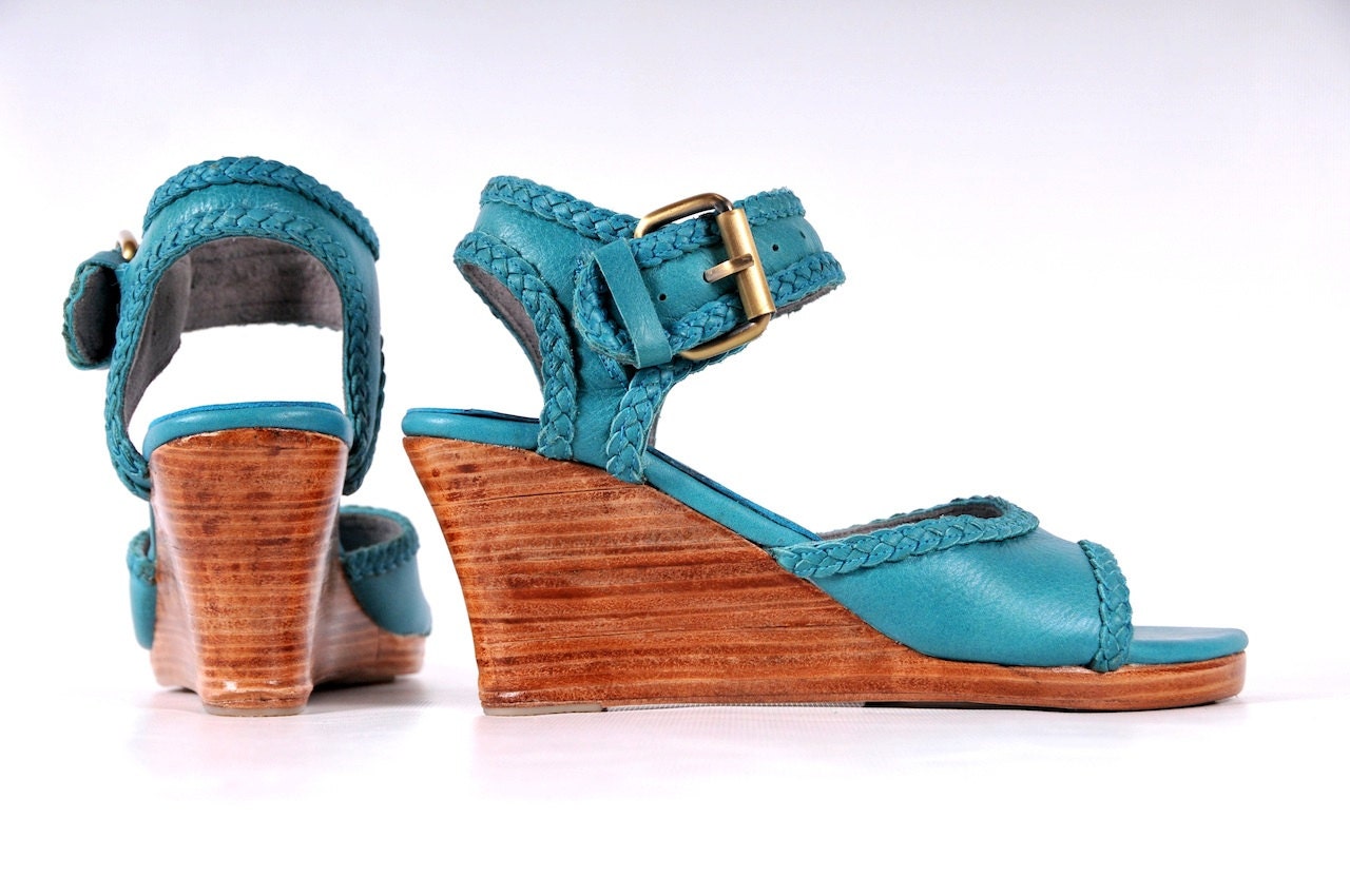 Sale sz 7 WAVE.  Wedge sandals / leather wedges / sandals / shoes